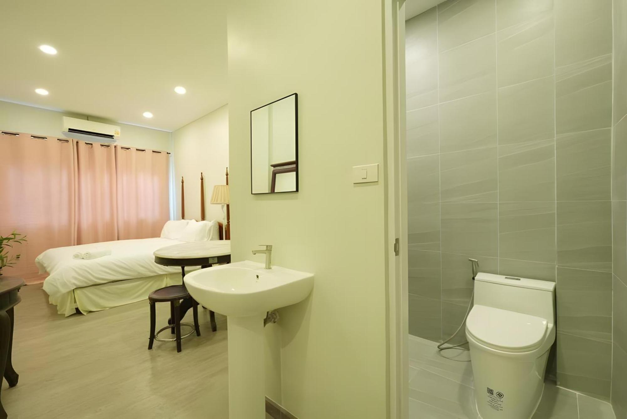 Hidden Dragon V Yaowarat Road Appartement Bangkok Buitenkant foto