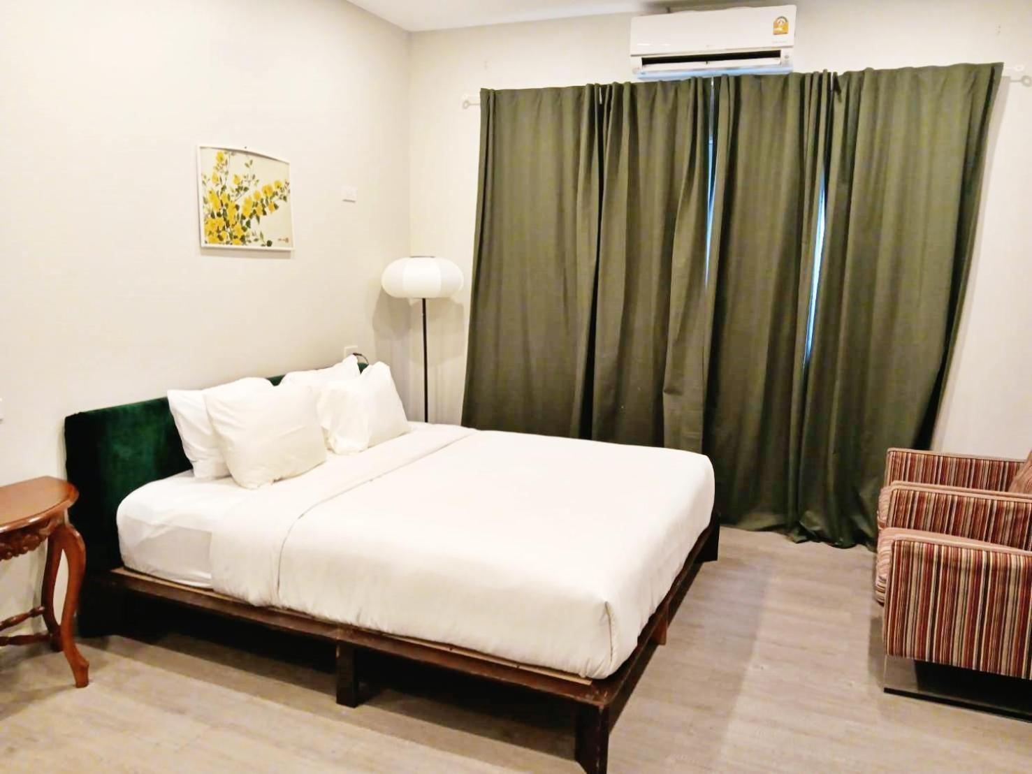 Hidden Dragon V Yaowarat Road Appartement Bangkok Buitenkant foto